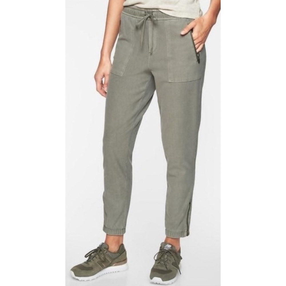 Athleta Women's Green Farallon‎ Joggers Pants Zipper Pockets Ankle Zip Size 2